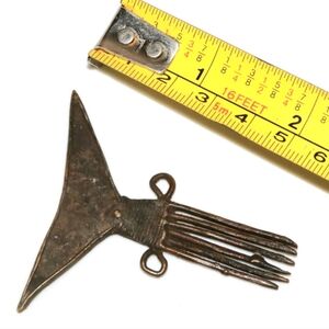 Antique fish tail shaped comb decorative metal hair accessory